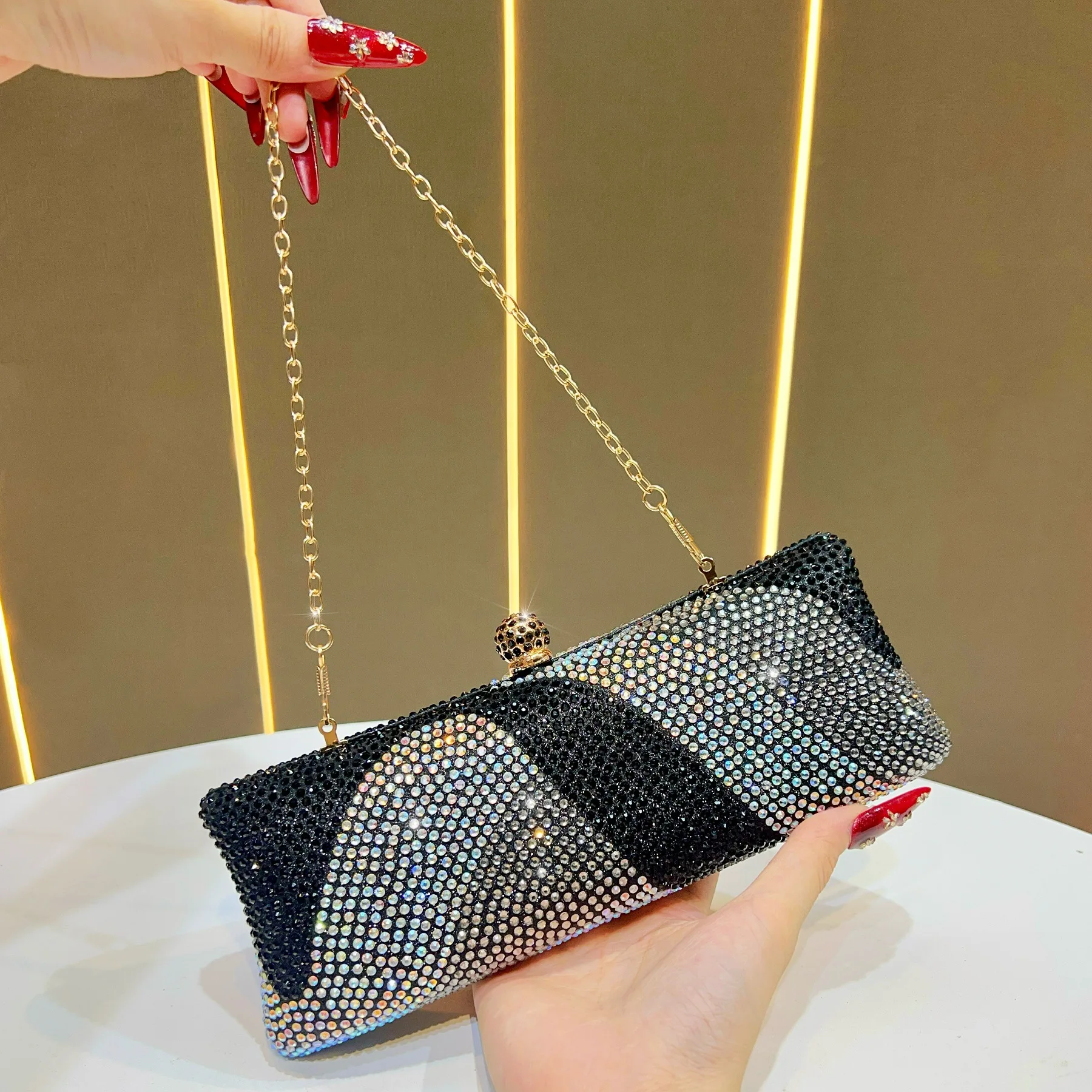 Fine Luxury Diamond Small Clutch Handbag For Women Fashion Black Gold Rose red Dinner Evening Bags Chain Shoulder Bag Prom Party - Image 2