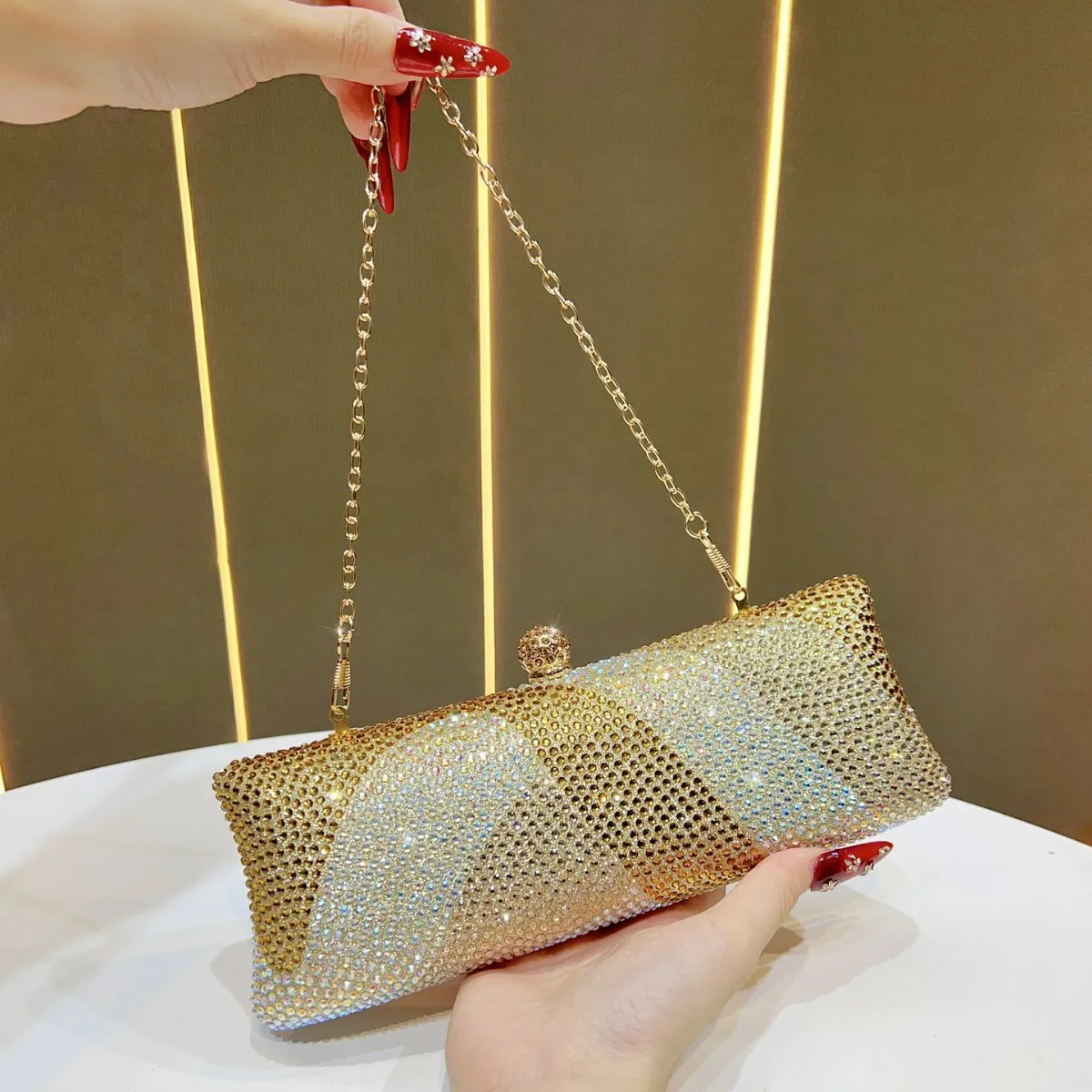 Fine Luxury Diamond Small Clutch Handbag For Women Fashion Black Gold Rose red Dinner Evening Bags Chain Shoulder Bag Prom Party